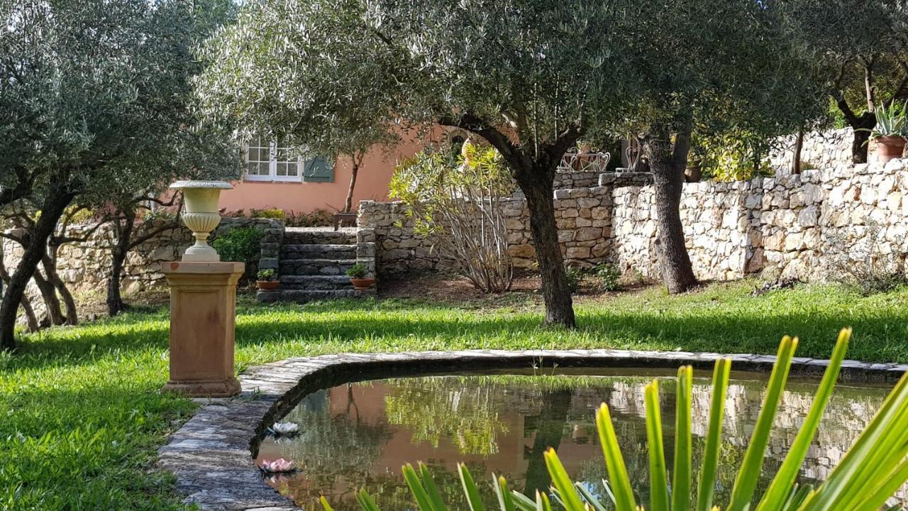 Bed and Breakfast Pierres Blanches Cotignac Exterior foto
