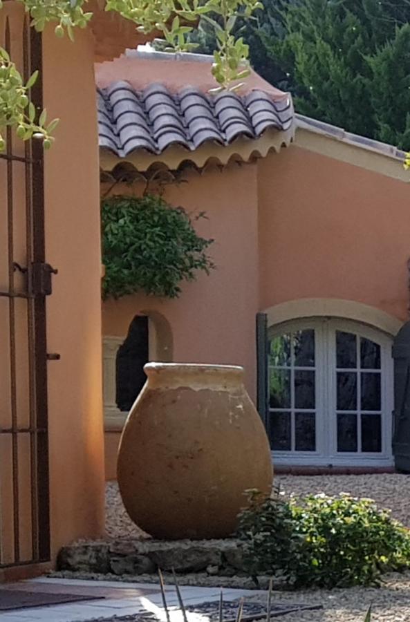 Bed and Breakfast Pierres Blanches Cotignac Exterior foto
